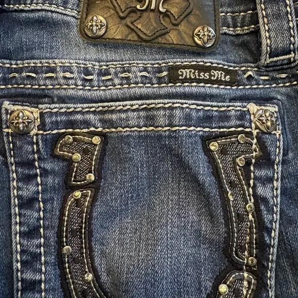 Miss Me Women's Blue Jeans Bermuda Shorts Sz 29 - Picture 4 of 5